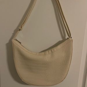 White faux alligator skin purse